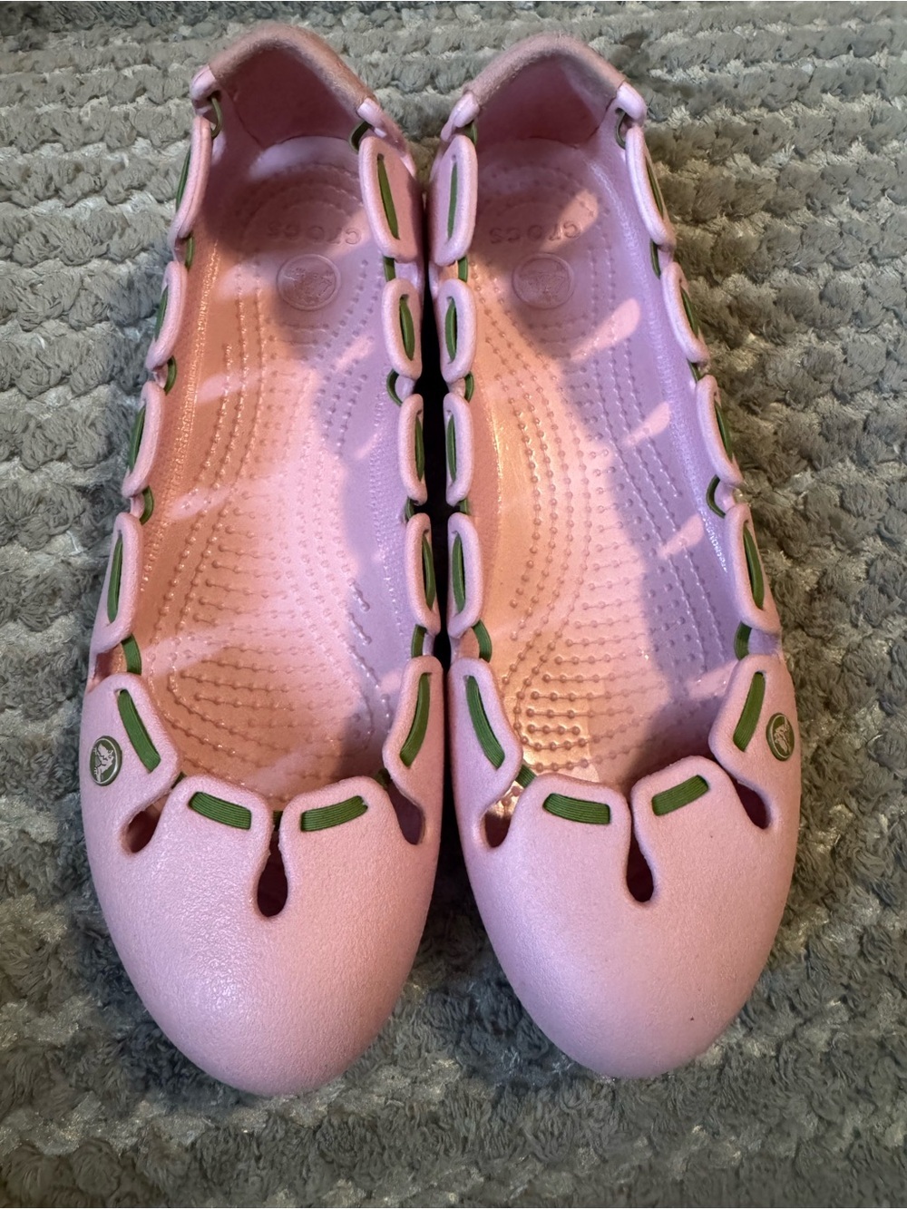 CROCS Women's Pink Ballet-Style Flats with Green Accents